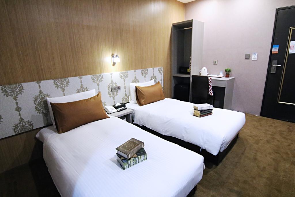 Ximen 101 - S Hotel Taipei Exterior photo