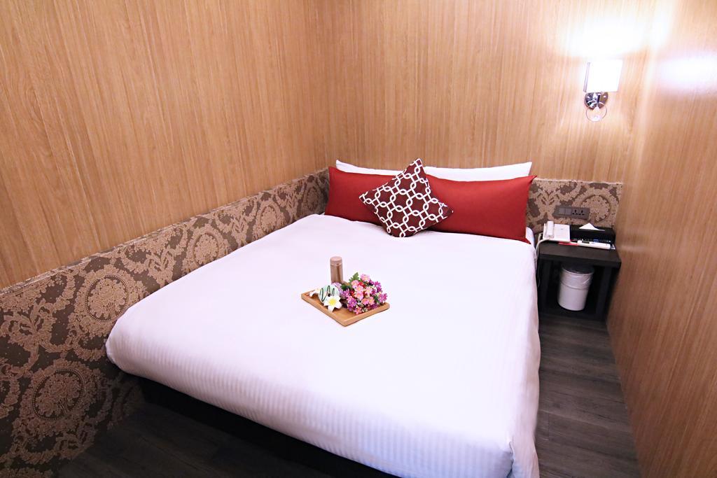 Ximen 101 - S Hotel Taipei Exterior photo