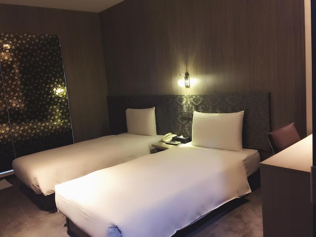 Ximen 101 - S Hotel Taipei Exterior photo