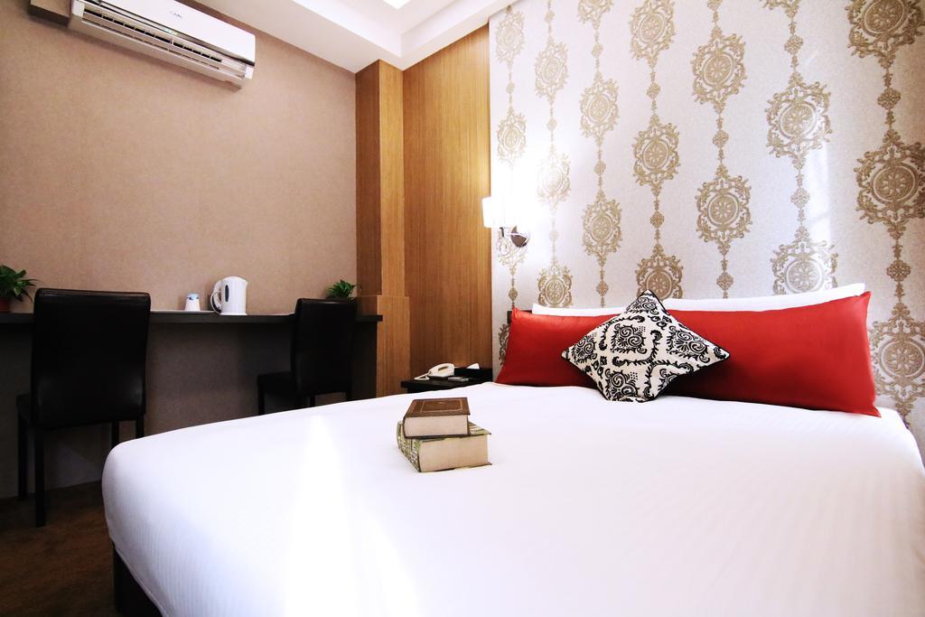 Ximen 101 - S Hotel Taipei Exterior photo