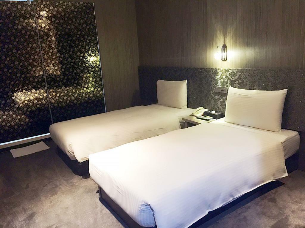 Ximen 101 - S Hotel Taipei Exterior photo