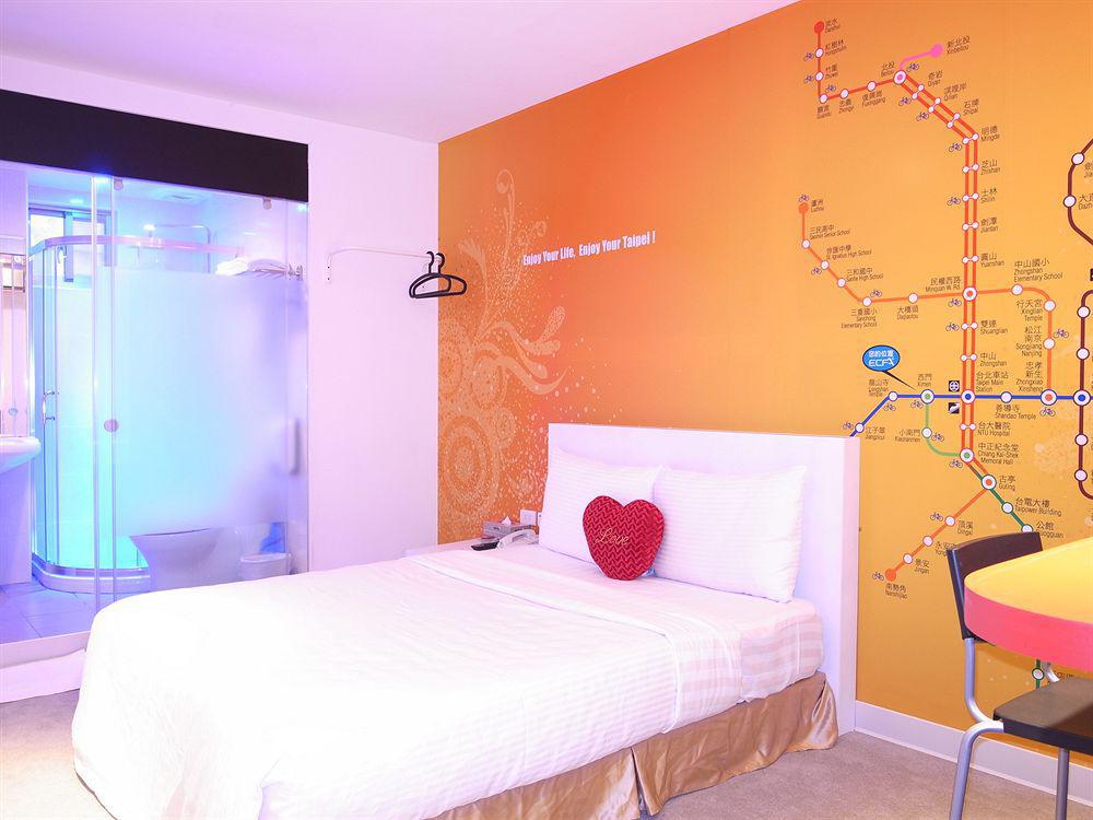 Ximen 101 - S Hotel Taipei Exterior photo