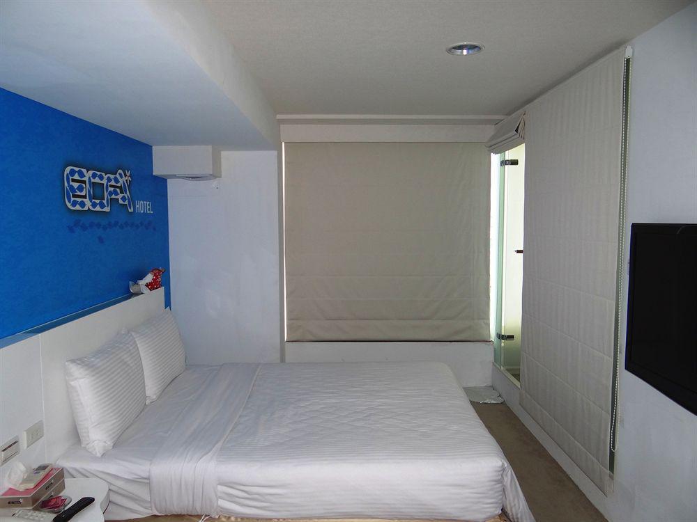 Ximen 101 - S Hotel Taipei Exterior photo