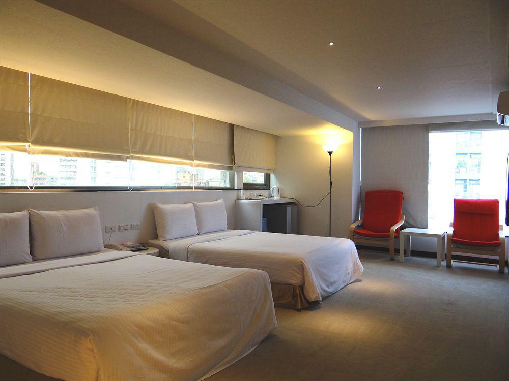 Ximen 101 - S Hotel Taipei Exterior photo
